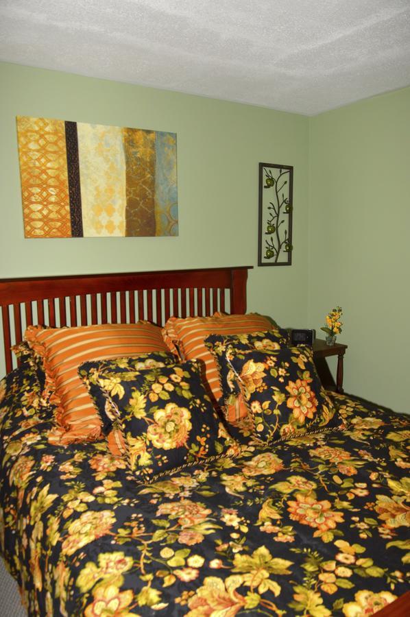 Yellow Door Bed And Breakfast ฟอร์ทอีรี ภายนอก รูปภาพ