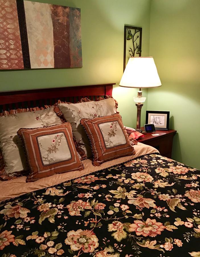 Yellow Door Bed And Breakfast ฟอร์ทอีรี ภายนอก รูปภาพ