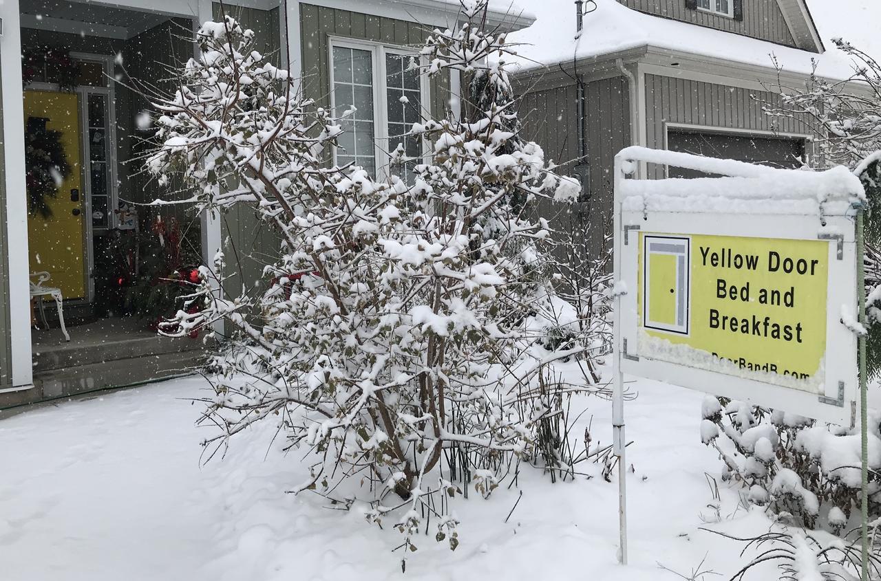 Yellow Door Bed And Breakfast ฟอร์ทอีรี ภายนอก รูปภาพ